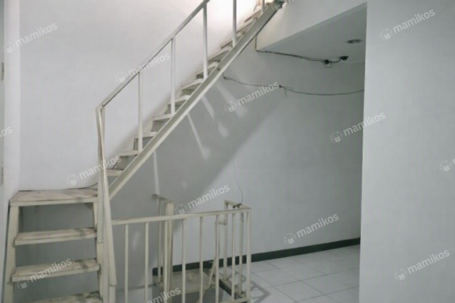 Rumah Sertifikat SHM 5 Kamar Tidur 4 Kamar Mandi Pantai Indah Kapuk Jakarta Utara - Photo 3