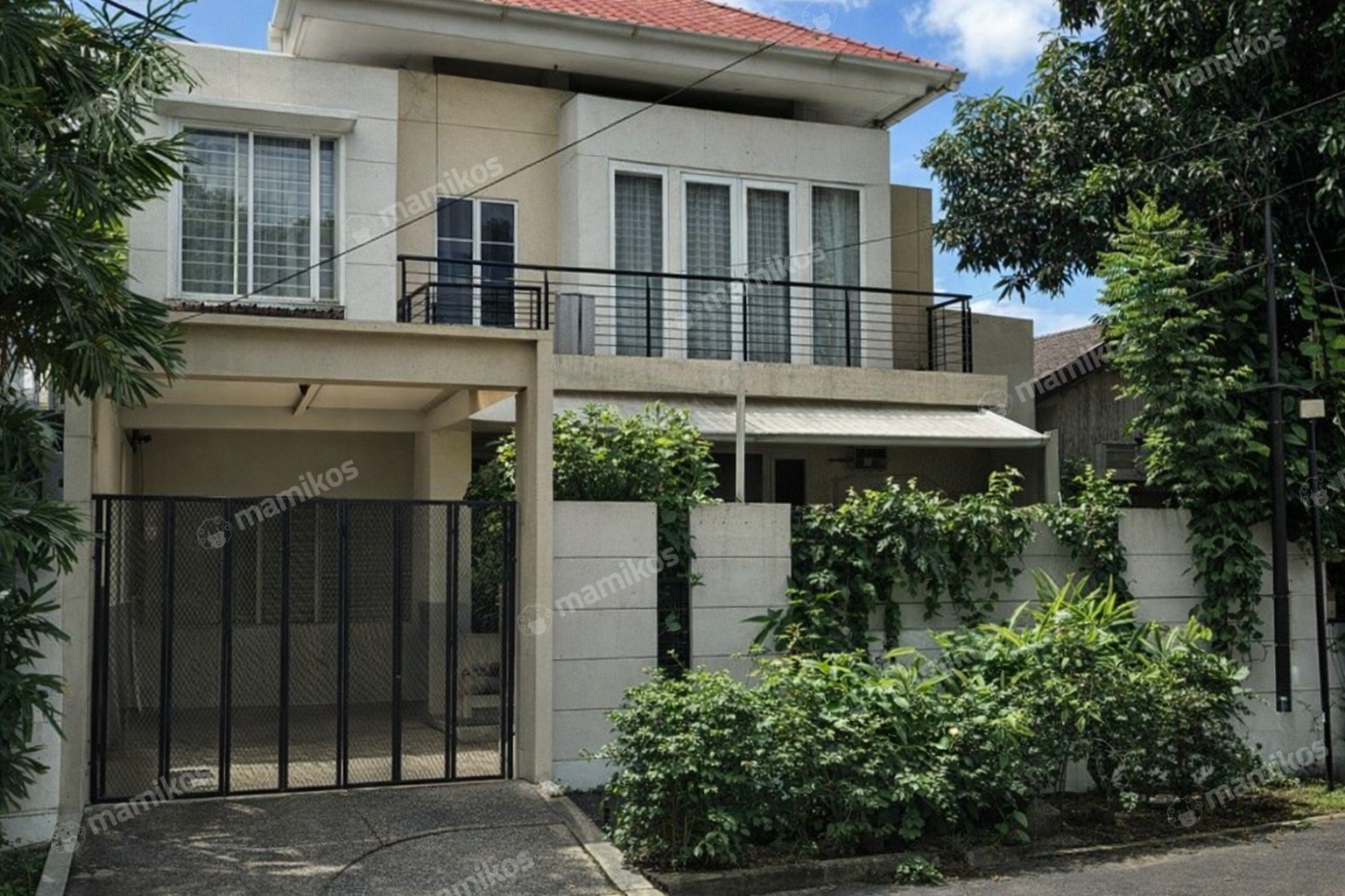 Rumah 4KT 4KM Sunrise Garden Jakarta Barat