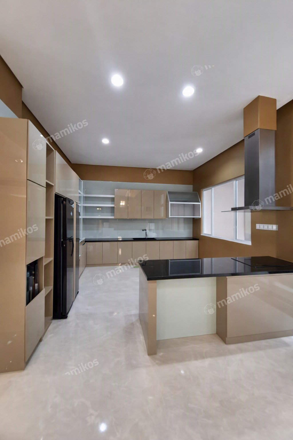 Rumah Sertifikat SHM 5 Kamar Tidur 5 Kamar Mandi Pantai Indah Kapuk Jakarta Utara - Photo 4
