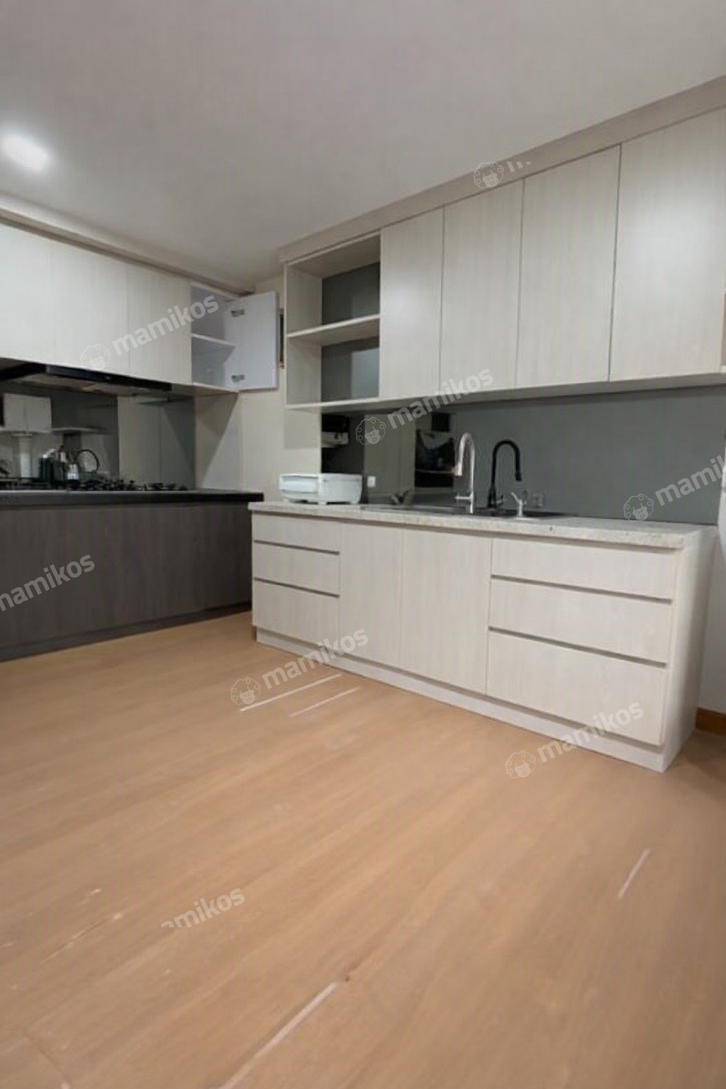 Rumah Sertifikat SHM 3 Kamar Tidur 3 Kamar Mandi Pantai Indah Kapuk Jakarta Utara - Photo 4