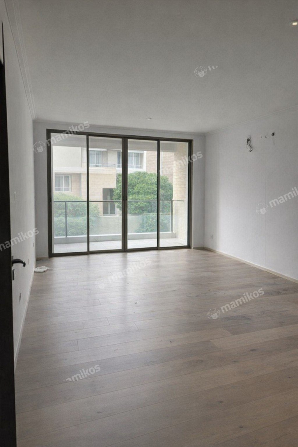 Rumah 4 Kamar Tidur 4 Kamar Mandi 3 Lantai Golf Island Jakarta Utara - Photo 2