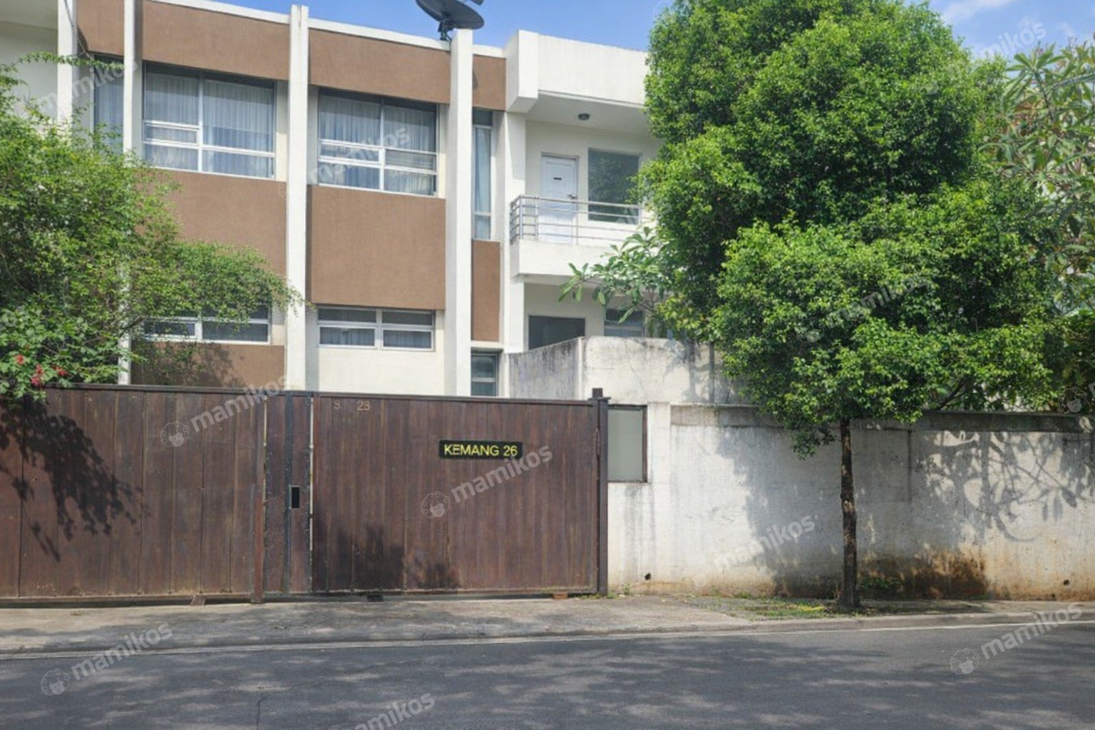 Rumah Sertifikat SHM 6 Kamar Tidur 5 Kamar Mandi Duren Tiga Jakarta Selatan