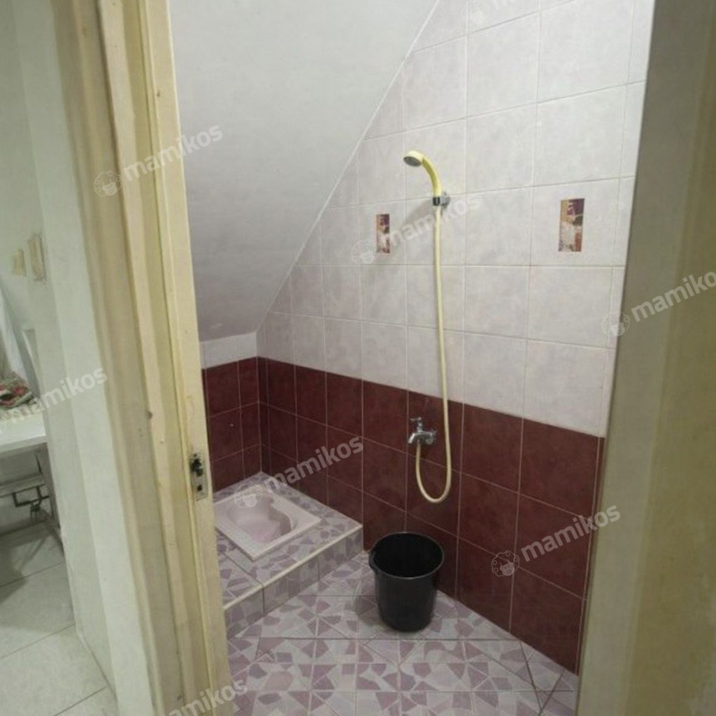 Rumah Sertifikat HGB 2 Kamar Tidur 2 Kamar Mandi Tanjung Duren Jakarta Barat - Photo 5