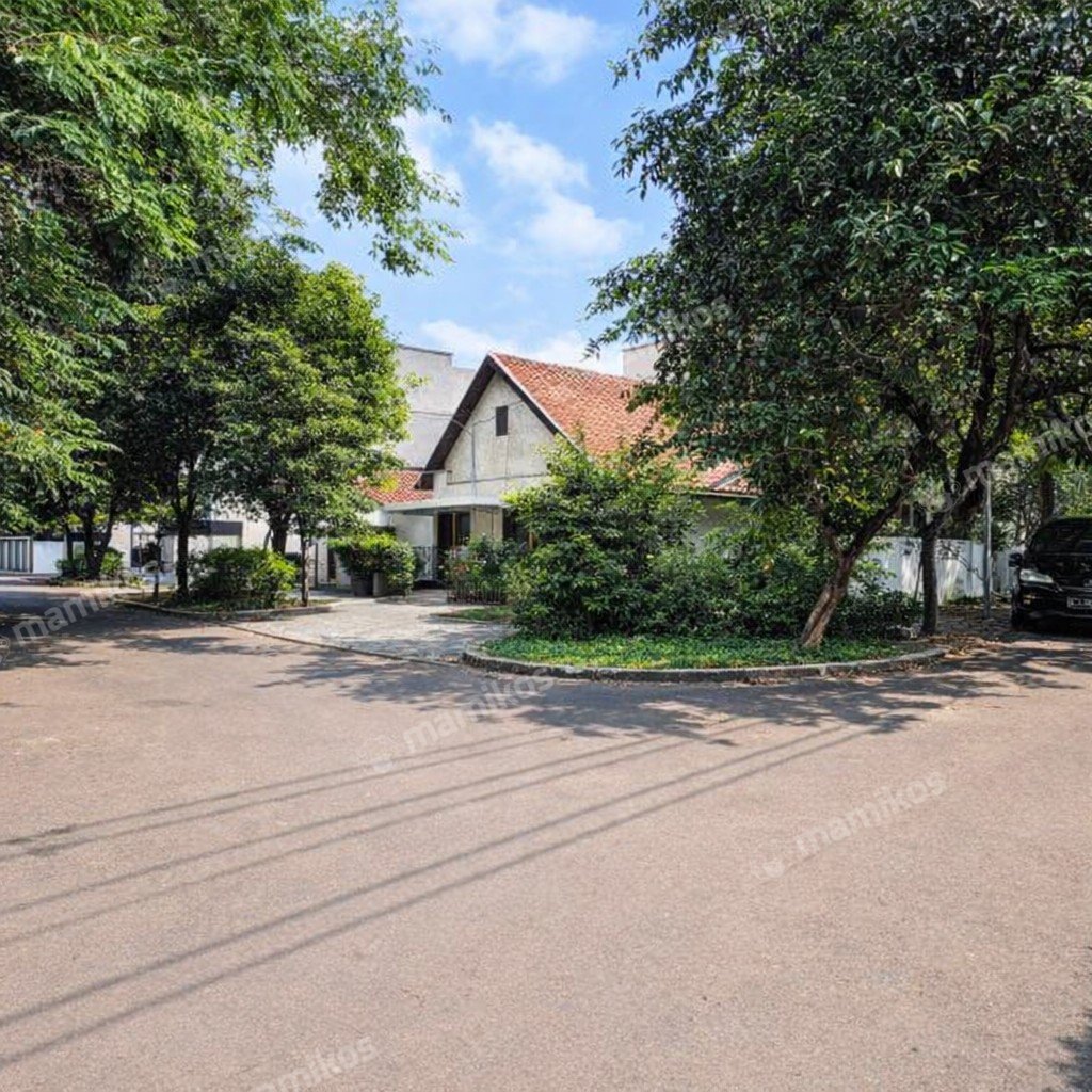 Rumah Sertifikat SHM 3 Kamar Tidur 2 Kamar Mandi Kebayoran Baru Jakarta Selatan - Photo 2