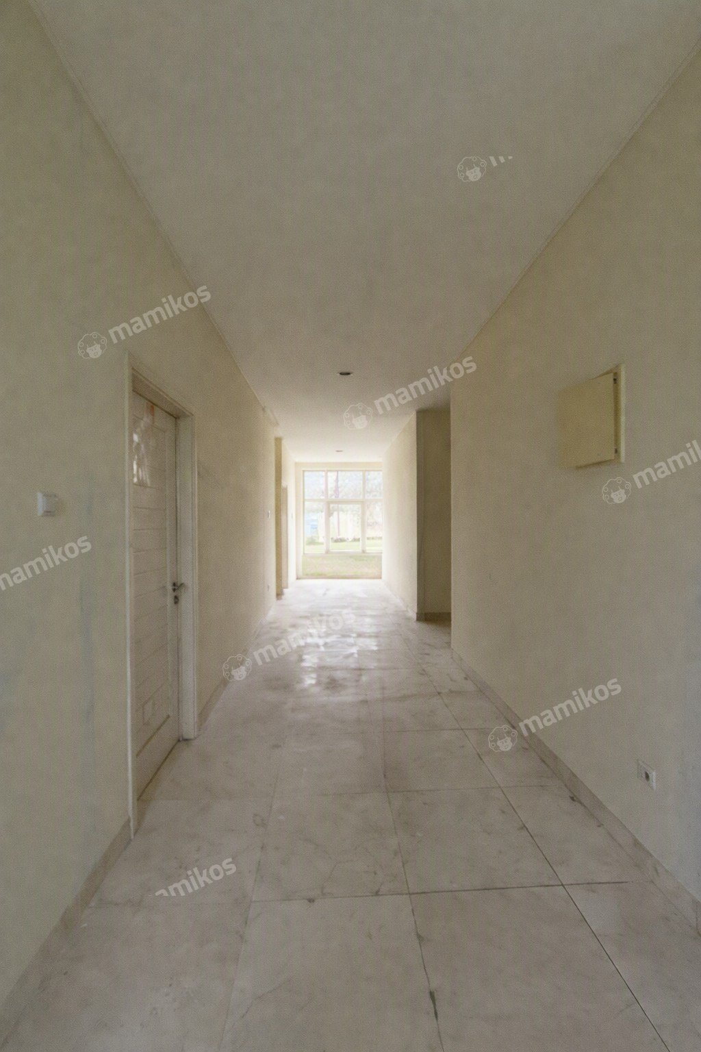 Rumah Sertifikat SHM 4 Kamar Tidur 3 Kamar Mandi Pantai Indah Kapuk Jakarta Utara - Photo 3
