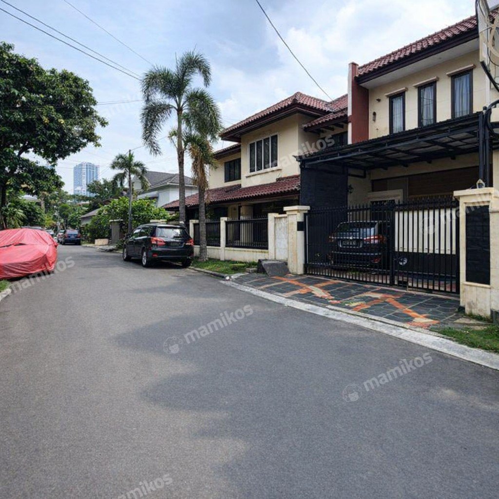Rumah Sertifikat SHM 4 Kamar Tidur 4 Kamar Mandi Tebet Jakarta Selatan - Photo 2