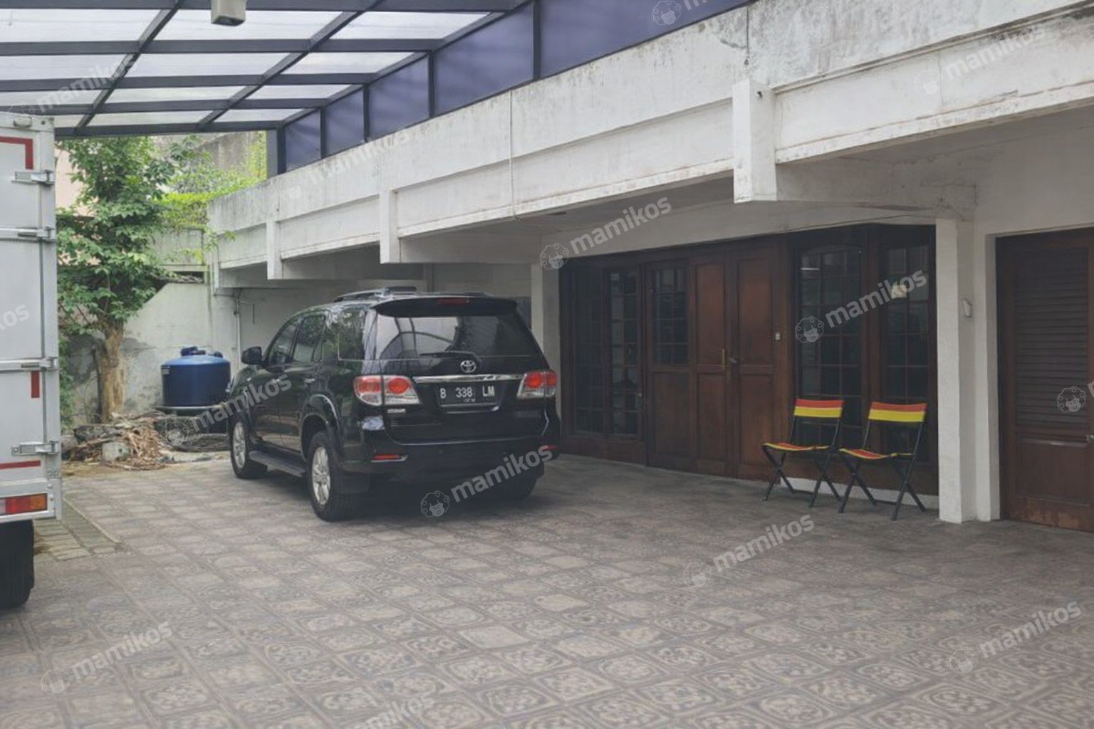 Rumah Sertifikat SHM 5 Kamar Tidur 4 Kamar Mandi Tomang Jakarta Barat
