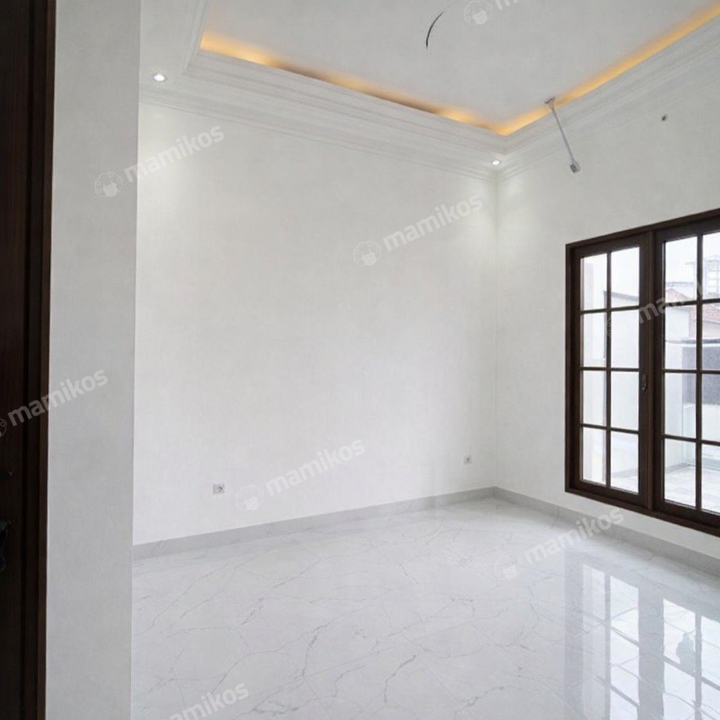 Rumah 3 Kamar Tidur 2 Kamar Mandi 2 Lantai Duren Sawit Jakarta Timur - Photo 2