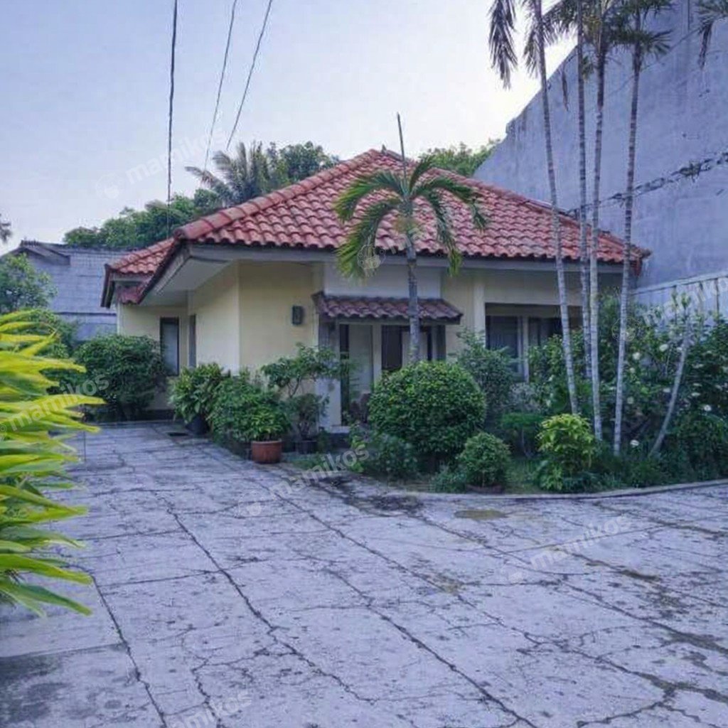 Rumah Sertifikat SHM 9 Kamar Tidur 7 Kamar Mandi Tanjung Duren Jakarta Barat - Photo 2