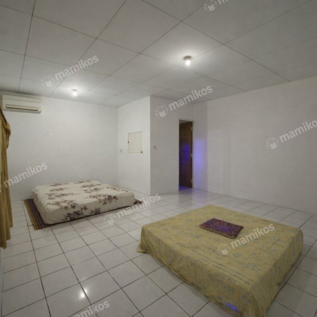 Rumah Sertifikat SHM 4 Kamar Tidur 3 Kamar Mandi Taman Ratu Jakarta Barat - Photo 2