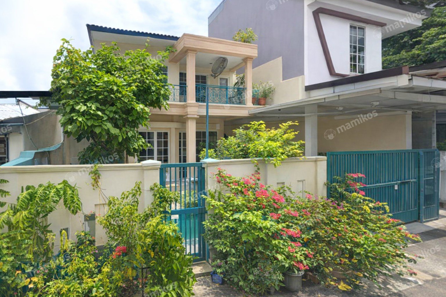 Rumah Sertifikat SHM 4 Kamar Tidur 4 Kamar Mandi Jelambar Jakarta Barat