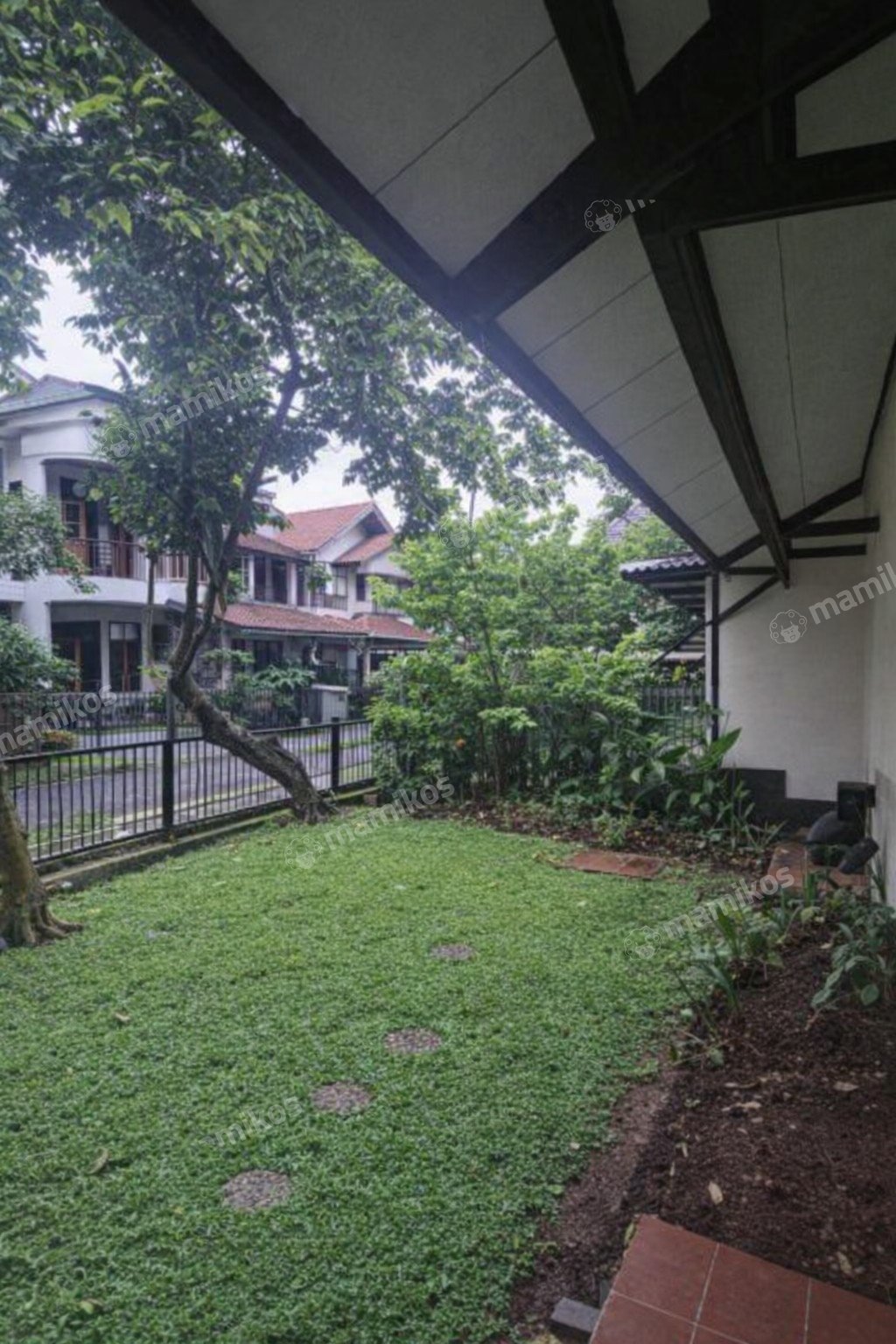 Rumah Sertifikat SHM 5 Kamar Tidur 2 Kamar Mandi Bintaro Jakarta Selatan - Photo 2