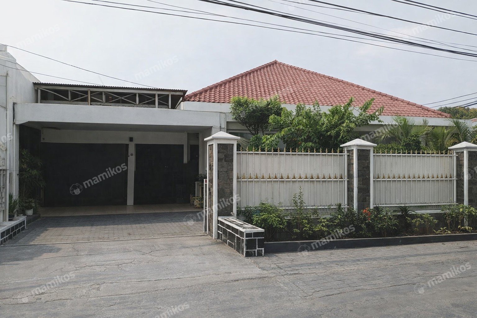 Rumah Sertifikat SHM 5 Kamar Tidur 2 Kamar Mandi Jatiwaringin Jakarta Timur