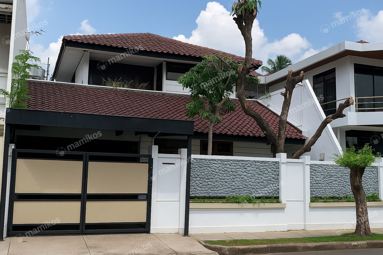 Rumah Sertifikat SHM 4 Kamar Tidur 3 Kamar Mandi Intercon Jakarta Barat