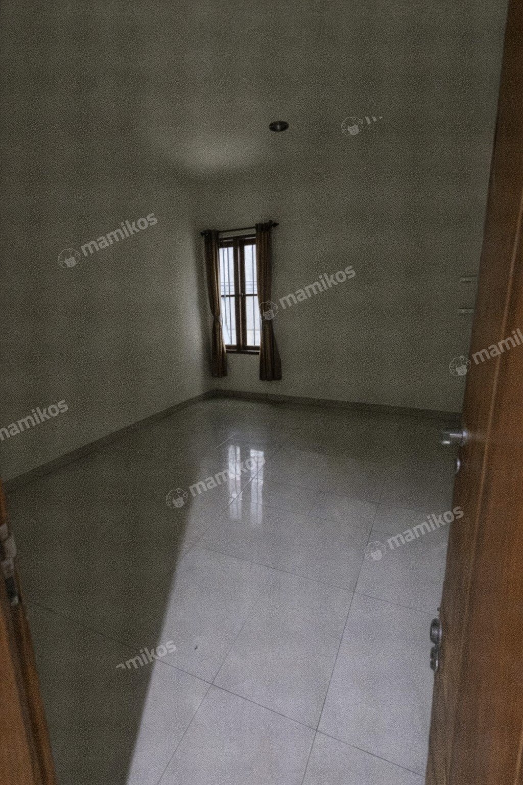 Rumah Sertifikat SHM 3 Kamar Tidur 3 Kamar Mandi Sunter Jakarta Utara - Photo 3