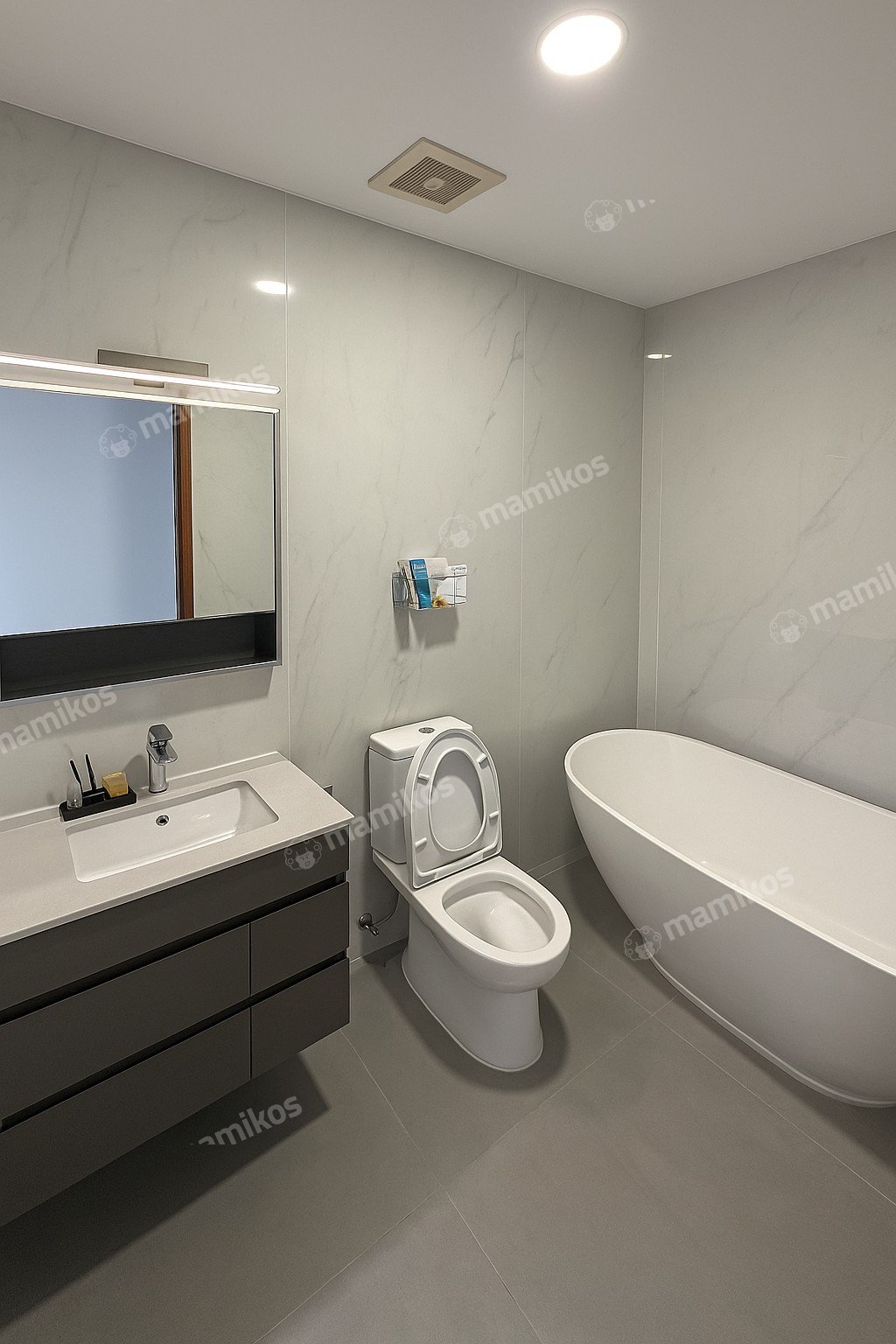 Rumah Sertifikat HGB 6 Kamar Tidur 4 Kamar Mandi Pantai Indah Kapuk Jakarta Utara - Photo 2