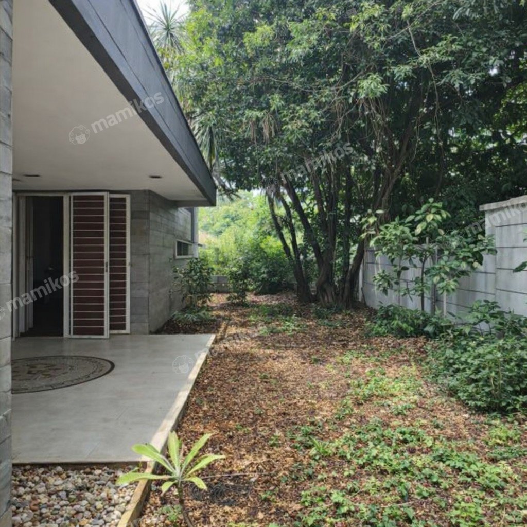 Rumah Sertifikat SHM 4 Kamar Tidur 4 Kamar Mandi Pondok Indah Jakarta Selatan - Photo 2