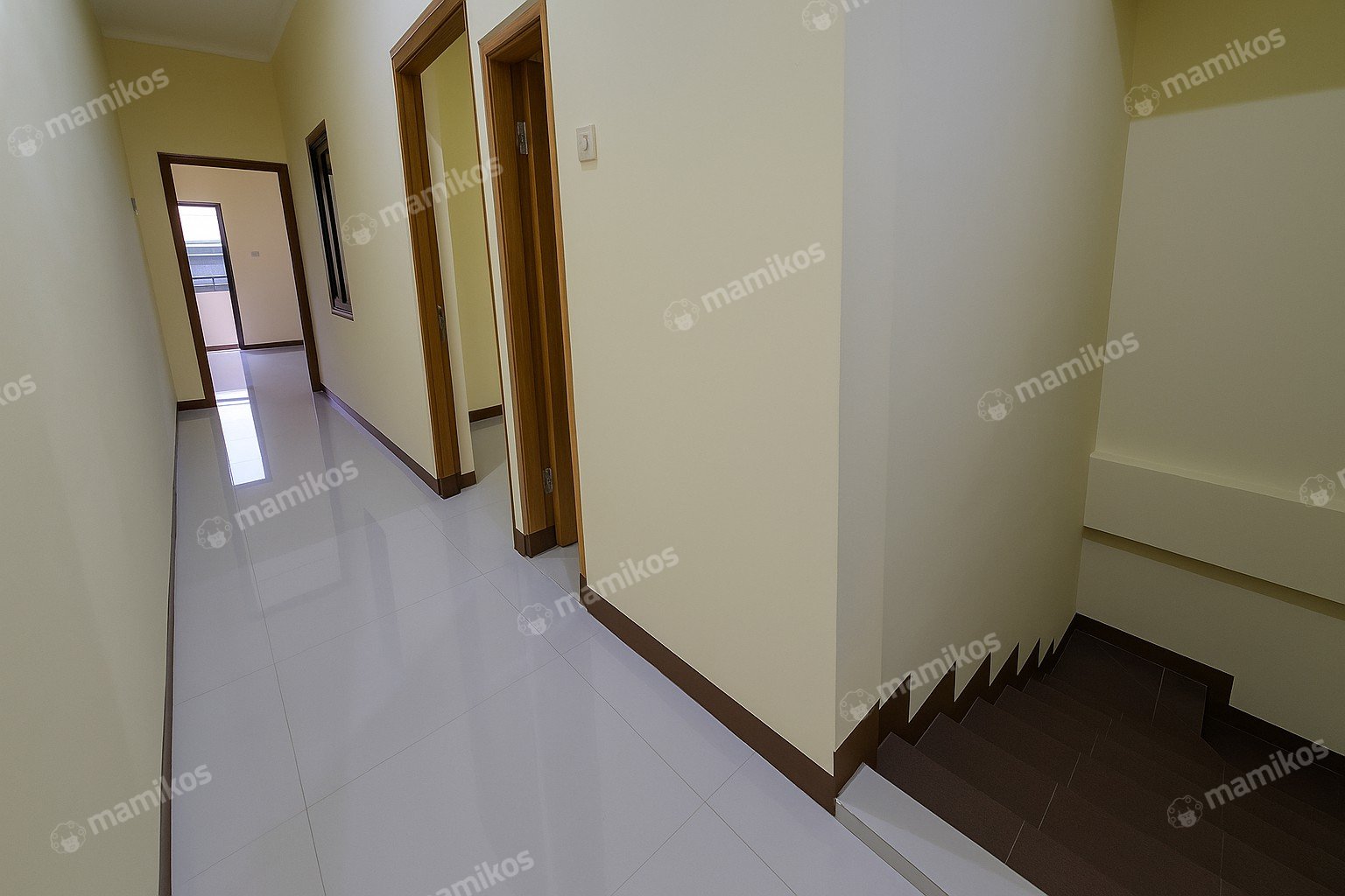 Rumah 4 Kamar Tidur 2 Kamar Mandi 3 Lantai Cengkareng Jakarta Barat