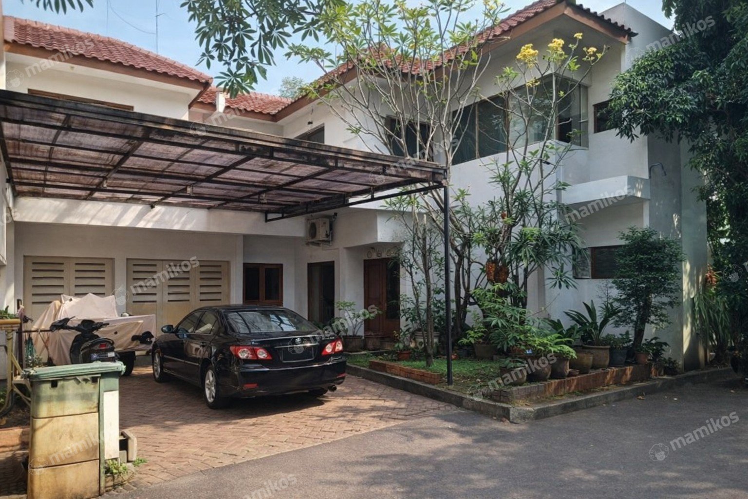 Rumah Sertifikat SHM 6 Kamar Tidur 4 Kamar Mandi Lebak Bulus Jakarta Selatan