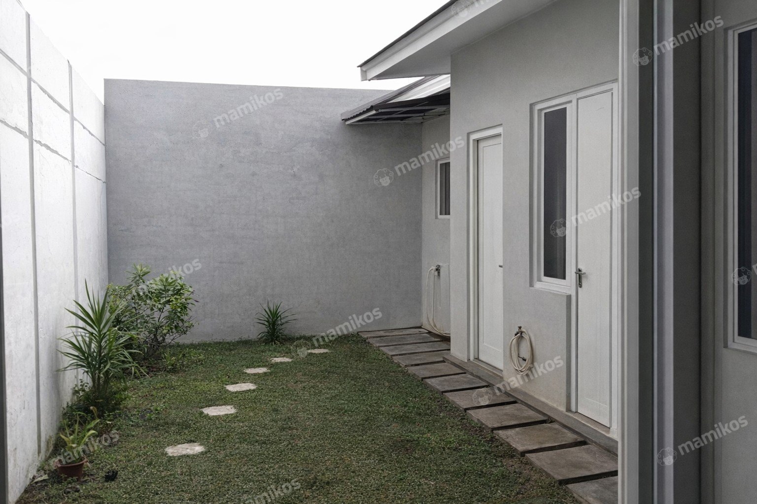 Rumah Sertifikat HGB 3 Kamar Tidur 3 Kamar Mandi Metland Menteng Jakarta Timur - Photo 5