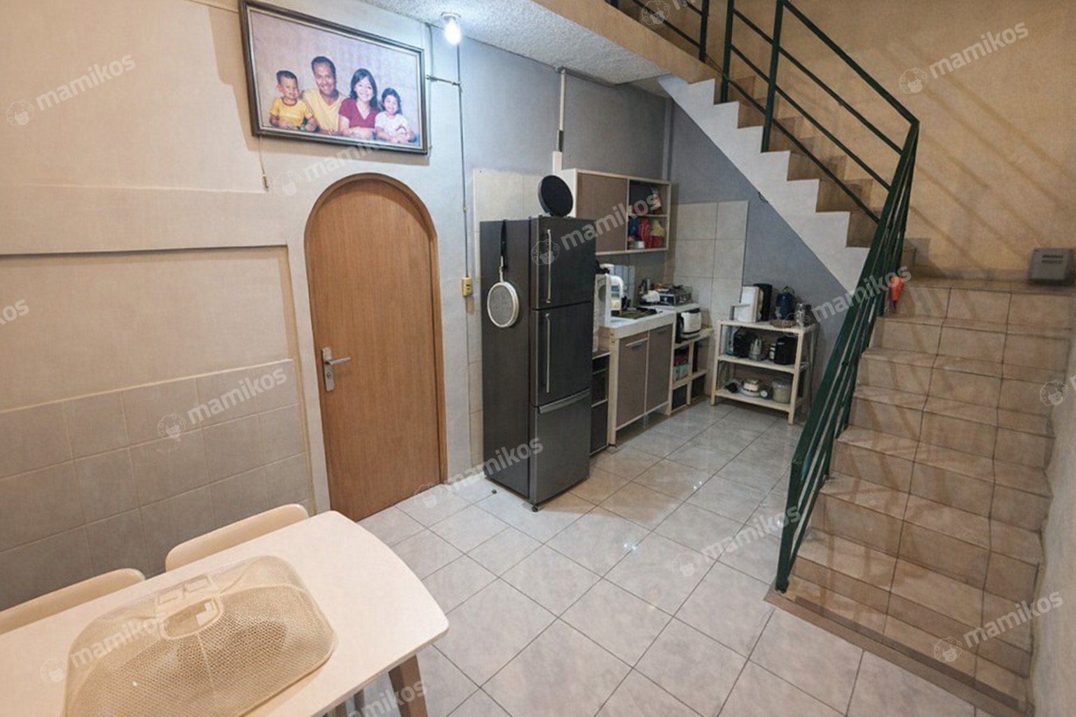 Rumah Sertifikat SHM 4 Kamar Tidur 2 Kamar Mandi Jembatan Dua Jakarta Barat