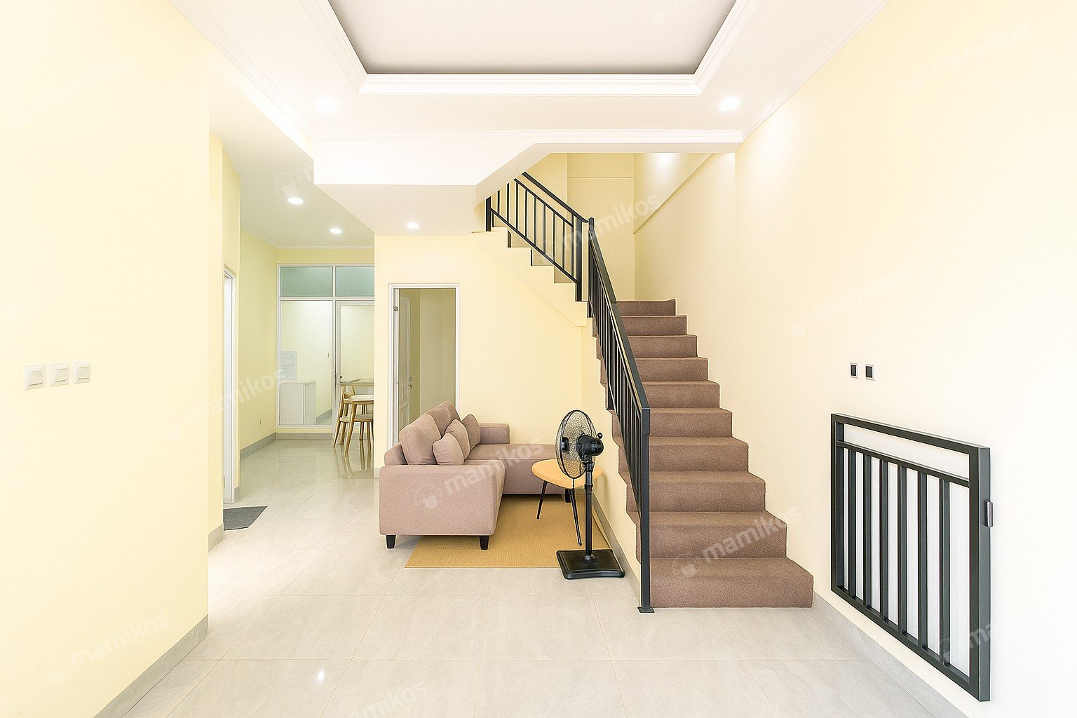 Rumah Sertifikat SHM 3 Kamar Tidur 2 Kamar Mandi Puri Indah Jakarta Barat - Photo 2
