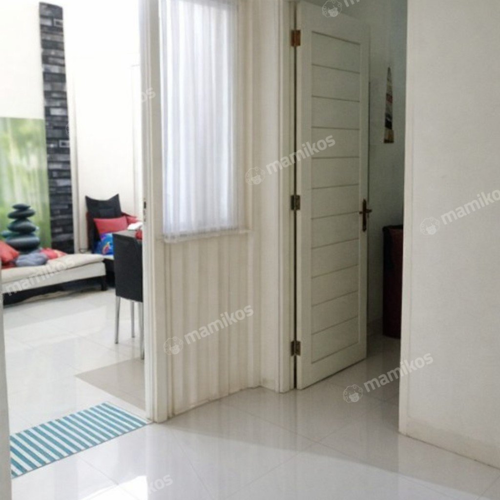 Rumah Sertifikat SHM 3 Kamar Tidur 2 Kamar Mandi Cibubur Jakarta Timur - Photo 3