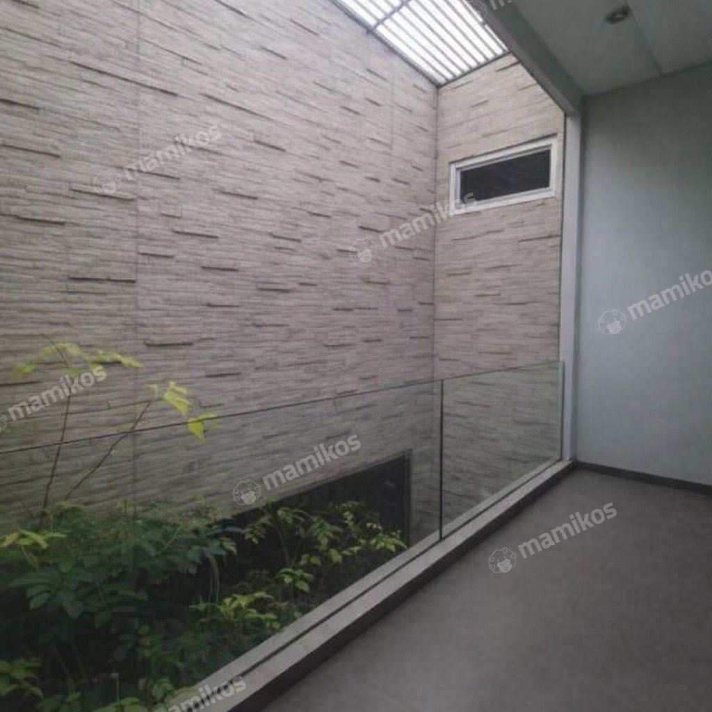 Rumah Sertifikat SHM 3 Kamar Tidur 3 Kamar Mandi Green Lake City Jakarta Barat - Photo 4