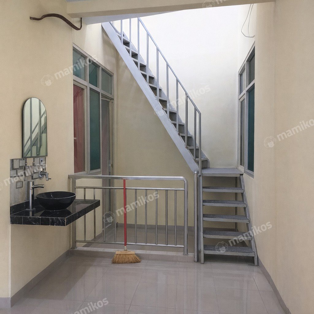 Rumah Sertifikat SHM 4 Kamar Tidur 3 Kamar Mandi Duri Kosambi Jakarta Barat - Photo 2