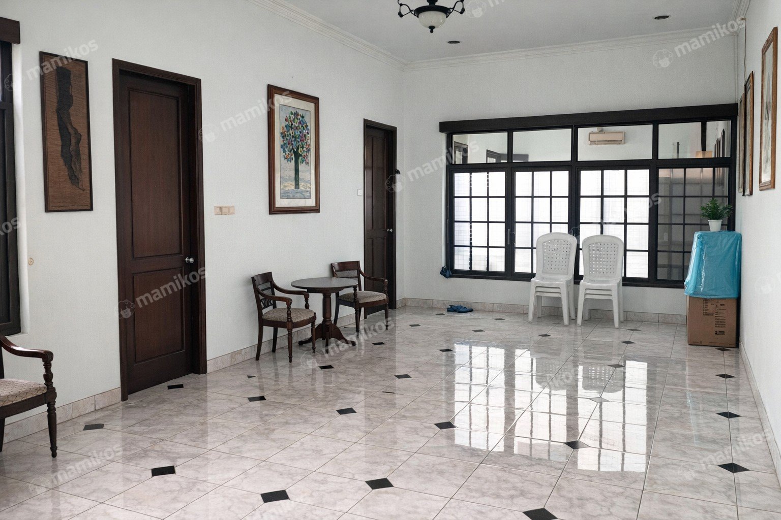 Rumah Sertifikat SHM 6 Kamar Tidur 5 Kamar Mandi Cilandak Jakarta Selatan - Photo 1