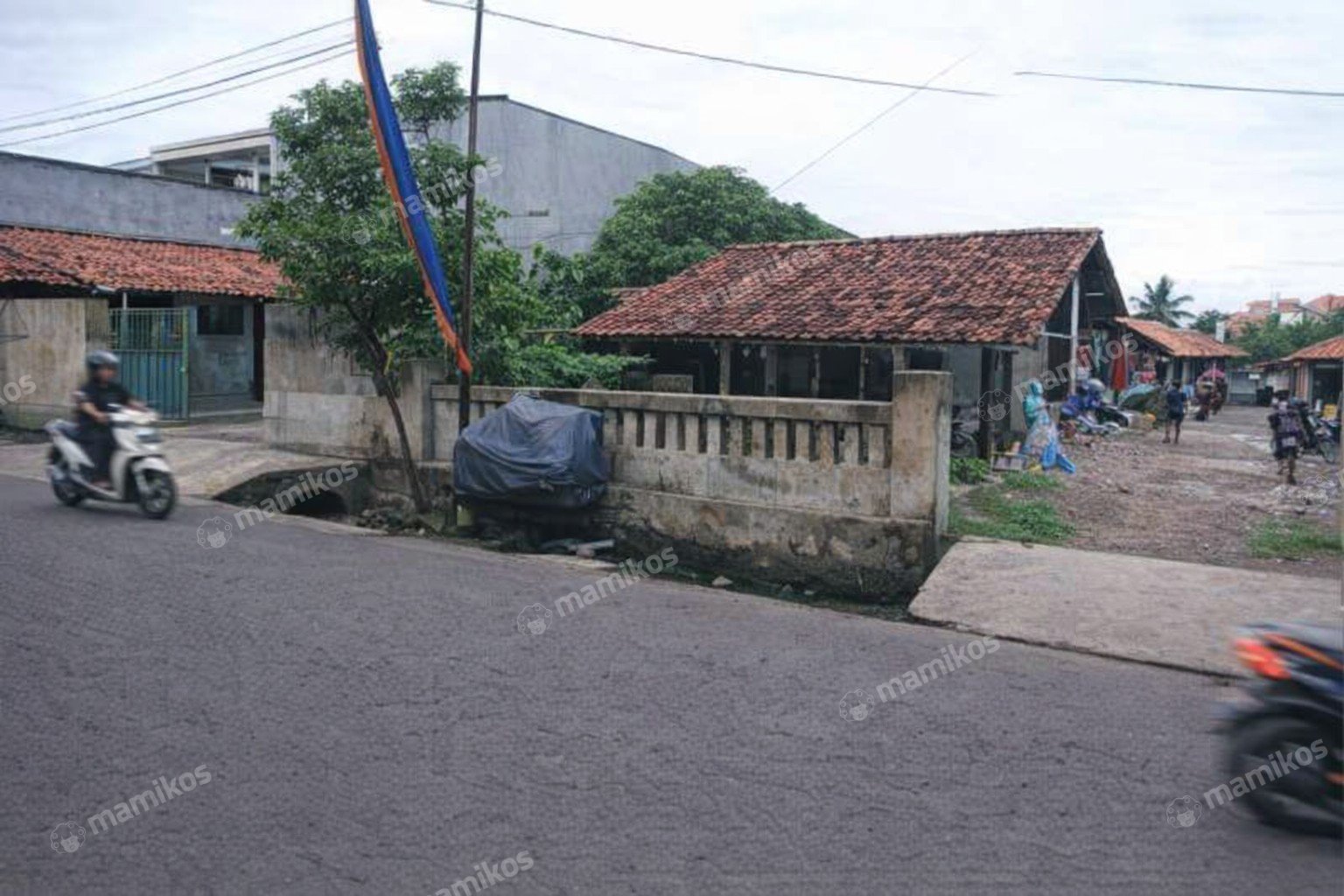 Rumah Sertifikat SHM 40 Kamar Tidur 40 Kamar Mandi Cengkareng Jakarta Barat - Photo 3