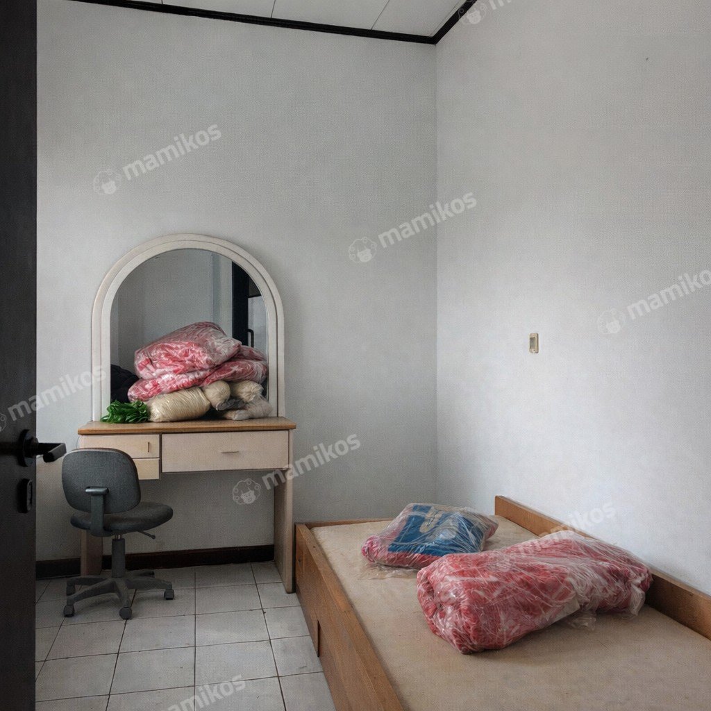 Rumah Sertifikat SHM 3 Kamar Tidur 3 Kamar Mandi Pantai Indah Kapuk Jakarta Utara - Photo 3