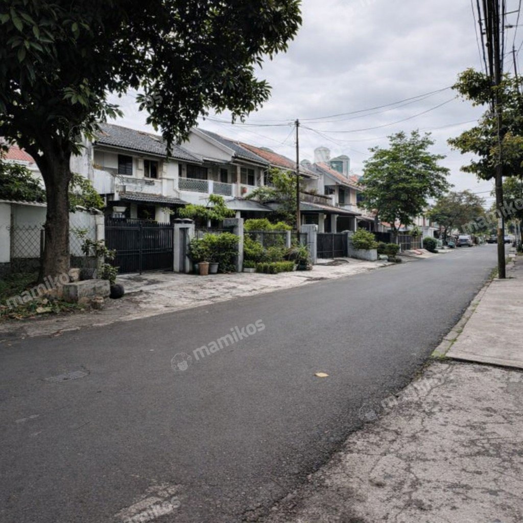 Rumah Sertifikat SHM 3 Kamar Tidur 2 Kamar Mandi Kebayoran Baru Jakarta Selatan - Photo 3