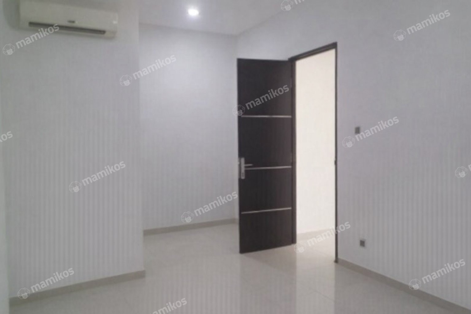 Rumah Sertifikat SHM 3 Kamar Tidur 2 Kamar Mandi Citra Garden Jakarta Barat - Photo 2