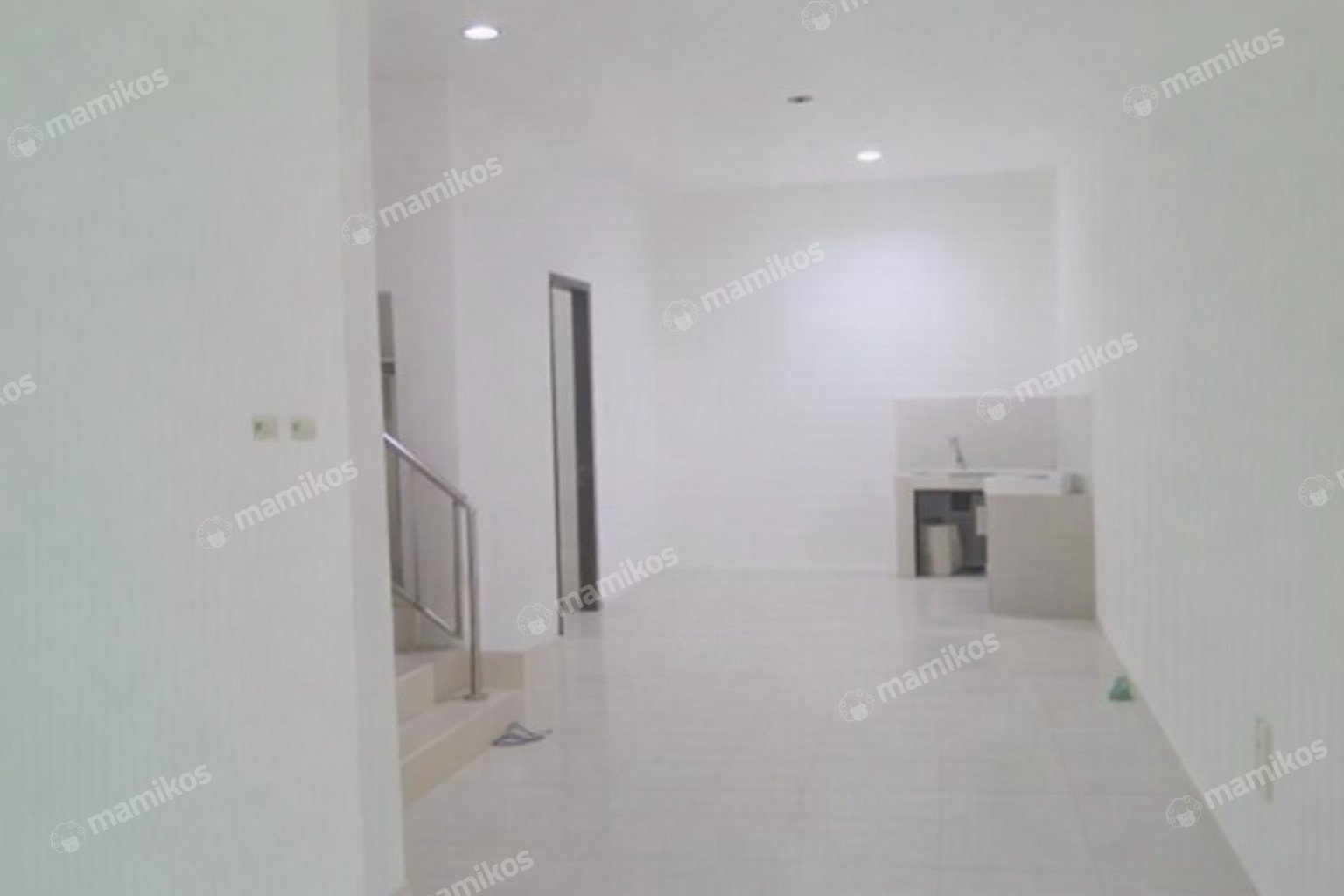 Rumah Sertifikat SHM 3 Kamar Tidur 2 Kamar Mandi Citra Garden Jakarta Barat - Photo 4