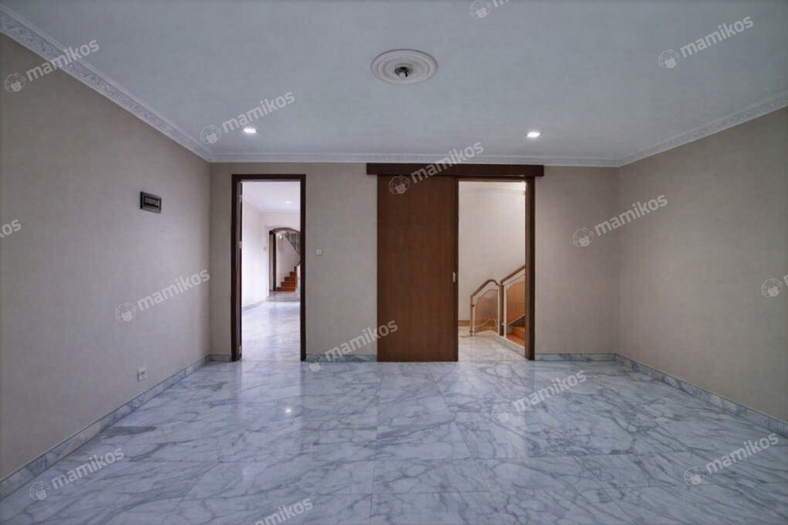 Rumah Sertifikat SHM 7 Kamar Tidur 6 Kamar Mandi Sunter Jakarta Utara - Photo 5