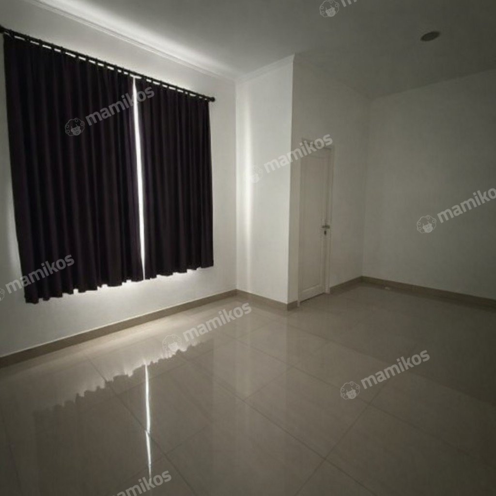 Rumah Sertifikat SHM 3 Kamar Tidur 2 Kamar Mandi Duta Garden Jakarta Barat - Photo 3