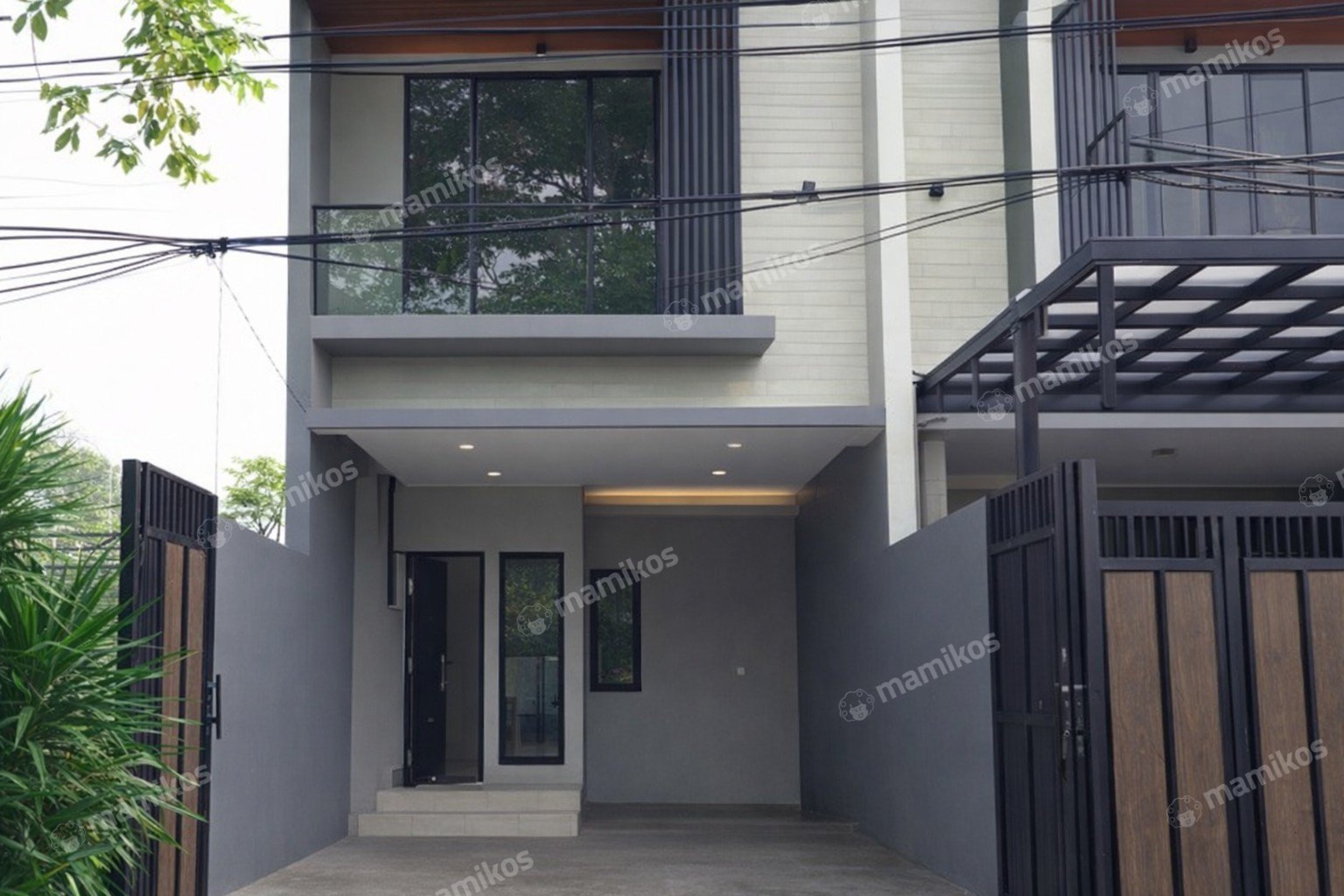 Rumah Sertifikat SHM 4 Kamar Tidur 4 Kamar Mandi Meruya Jakarta Barat