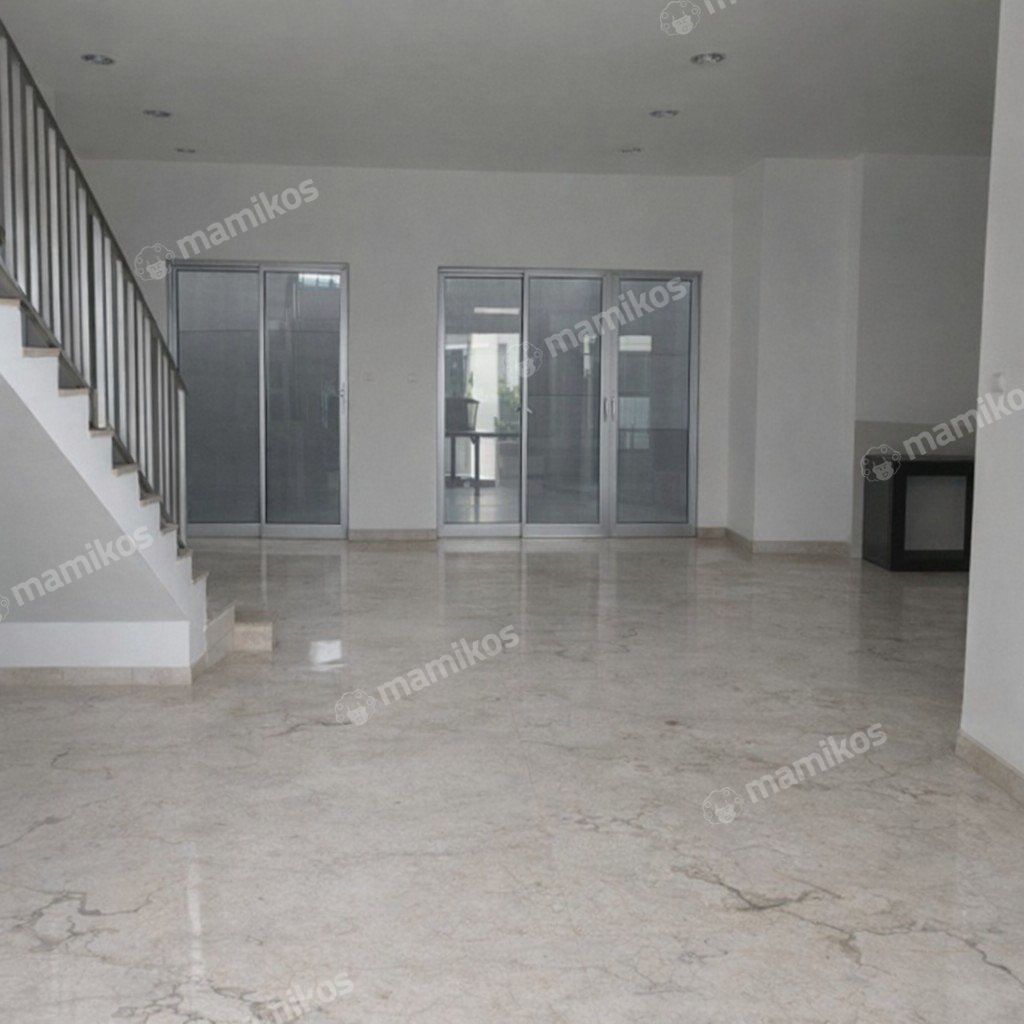 Rumah Sertifikat SHM 3 Kamar Tidur 3 Kamar Mandi Pantai Indah Kapuk Jakarta Utara - Photo 2