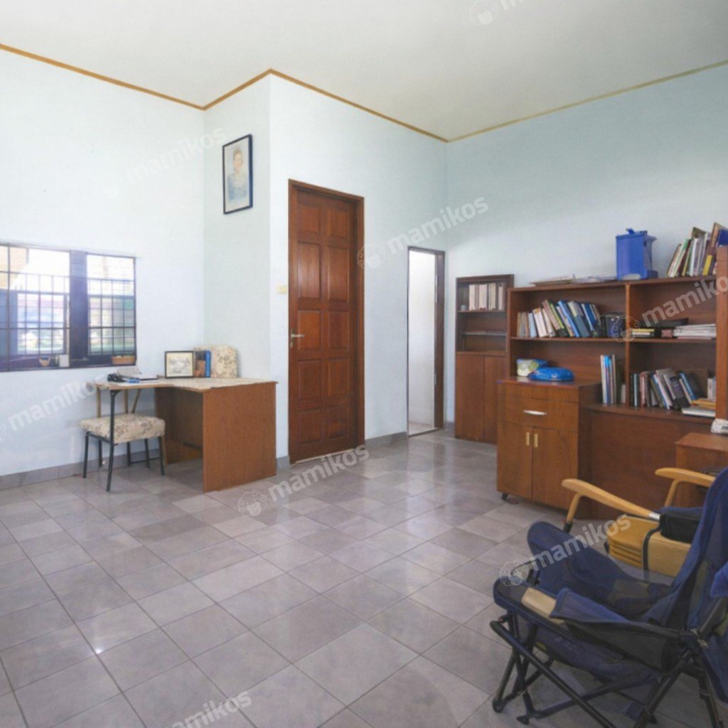 Rumah Sertifikat SHM 10 Kamar Tidur 14 Kamar Mandi Srengseng Jakarta Barat - Photo 2