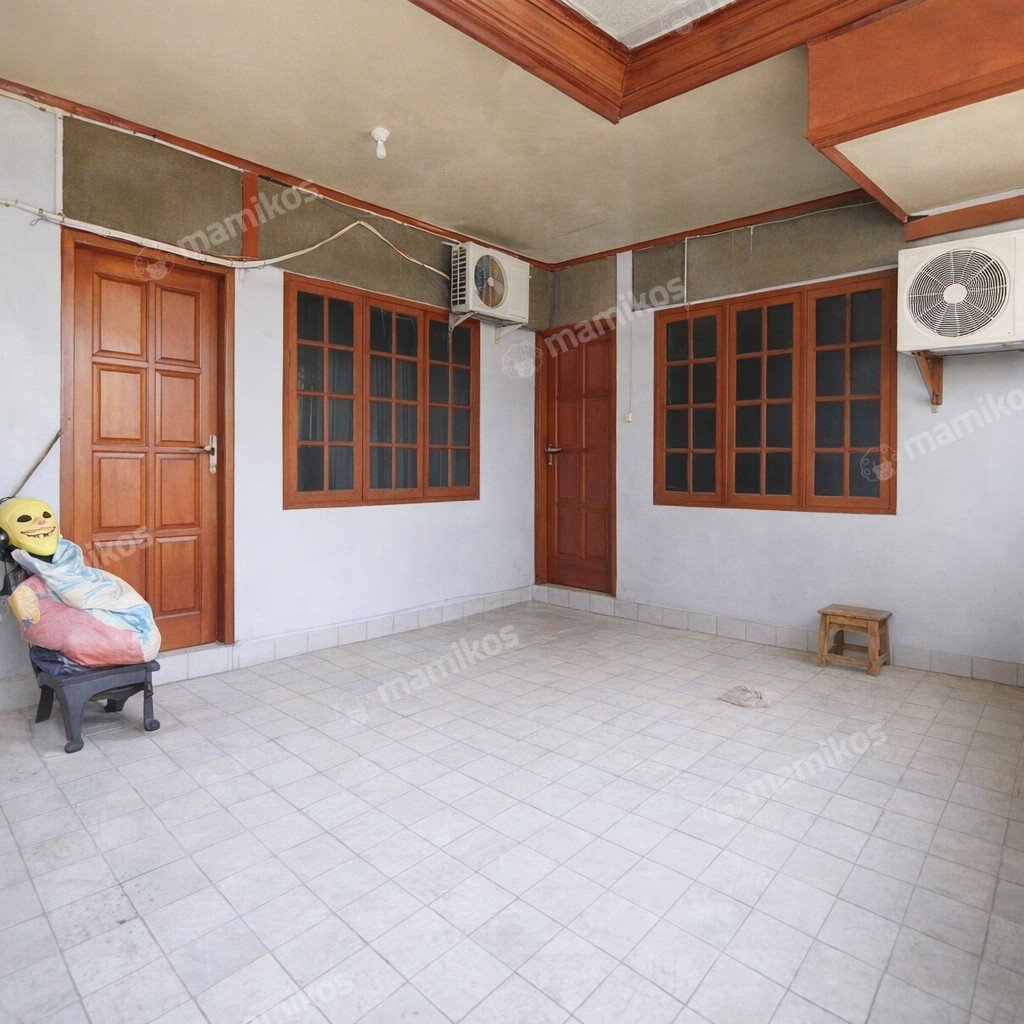 Rumah Sertifikat SHM 10 Kamar Tidur 14 Kamar Mandi Srengseng Jakarta Barat - Photo 4