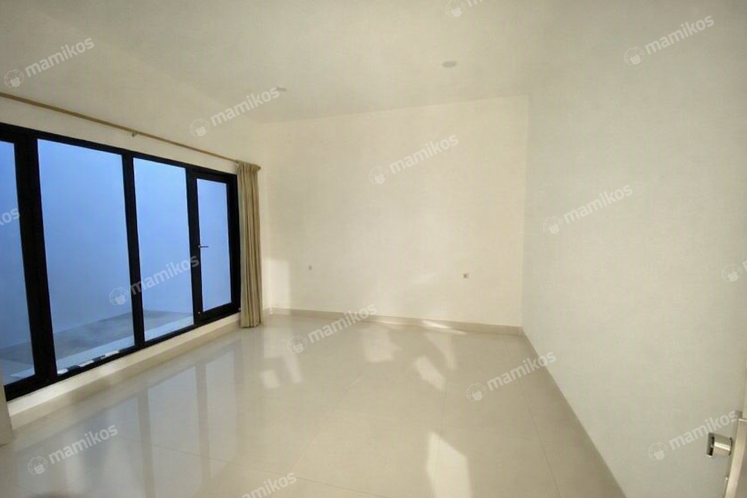Rumah Sertifikat SHM 4 Kamar Tidur 3 Kamar Mandi Kelapa Gading Jakarta Utara - Photo 3