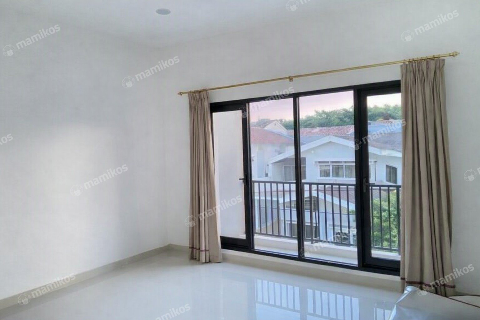 Rumah Sertifikat SHM 4 Kamar Tidur 3 Kamar Mandi Kelapa Gading Jakarta Utara - Photo 5