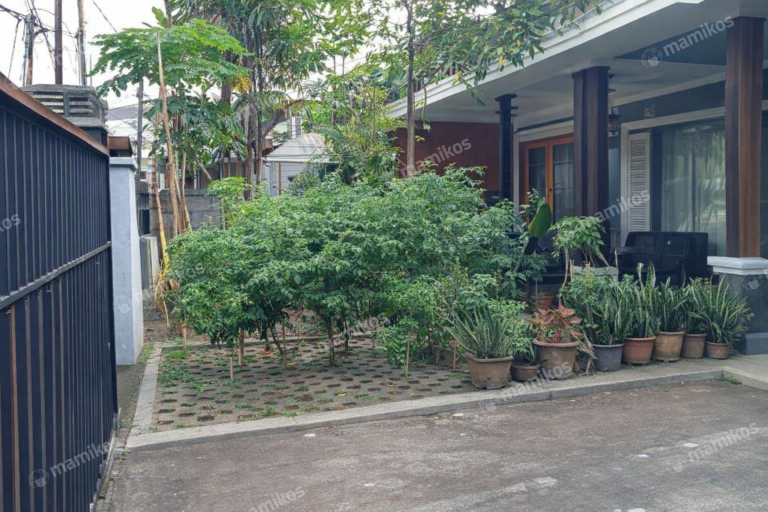 Rumah Sertifikat SHM 5 Kamar Tidur 4 Kamar Mandi Kebayoran Baru Jakarta Selatan