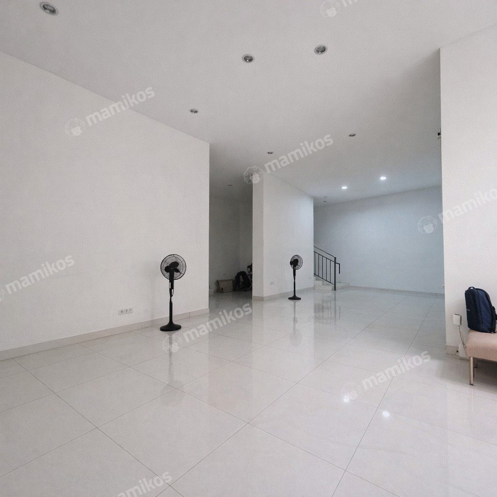 Rumah Sertifikat SHM 11 Kamar Tidur 10 Kamar Mandi Jatinegara Jakarta Timur - Photo 3