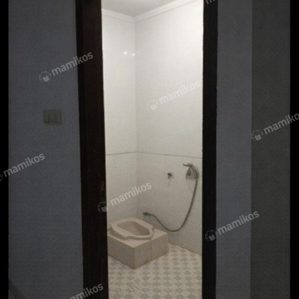 Rumah Sertifikat SHM 5 Kamar Tidur 3 Kamar Mandi Lenteng Agung Jakarta Selatan - Photo 2