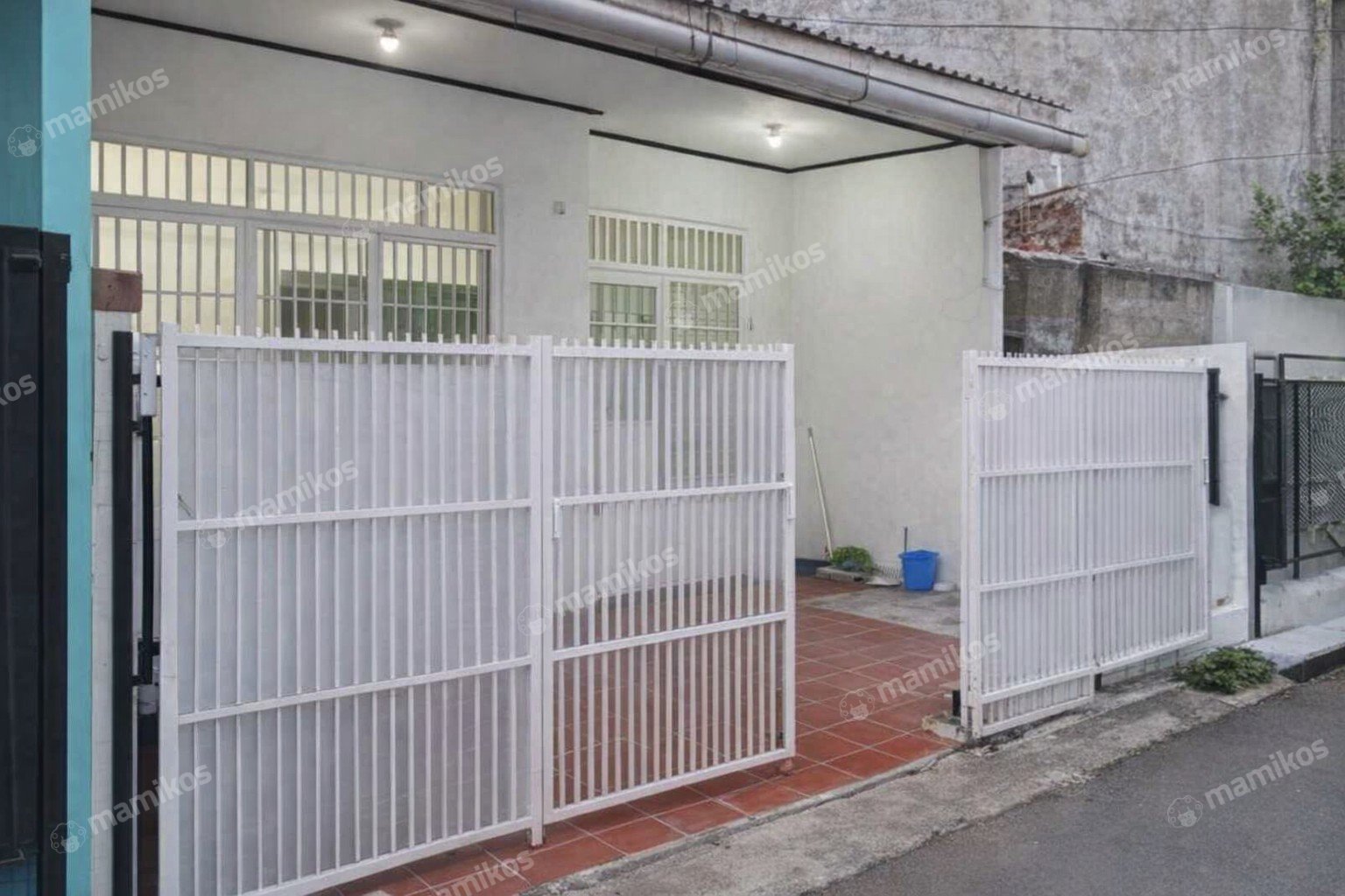 Rumah Sertifikat SHM 3 Kamar Tidur 1 Kamar Mandi Pondok Kelapa Jakarta Timur - Photo 2