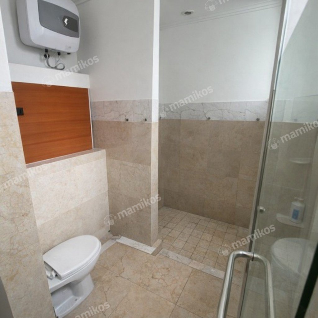 Rumah Sertifikat SHM 4 Kamar Tidur 4 Kamar Mandi Cilandak Jakarta Selatan - Photo 2