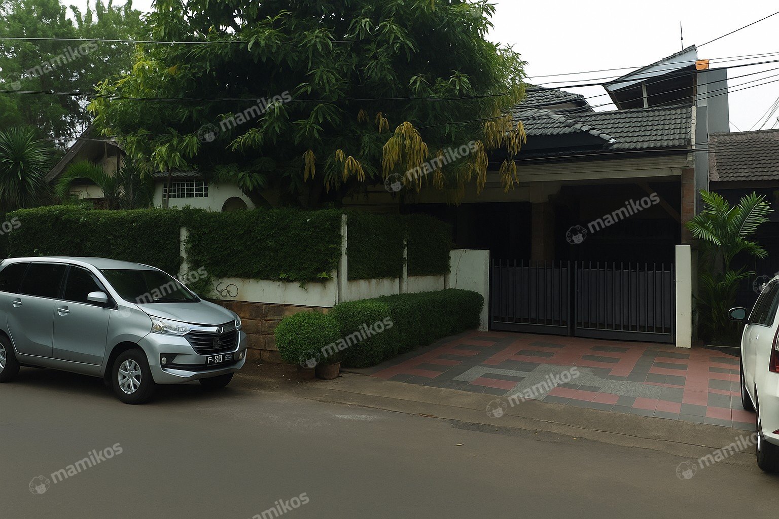 Rumah Sertifikat SHM 5 Kamar Tidur 5 Kamar Mandi Tebet Jakarta Selatan