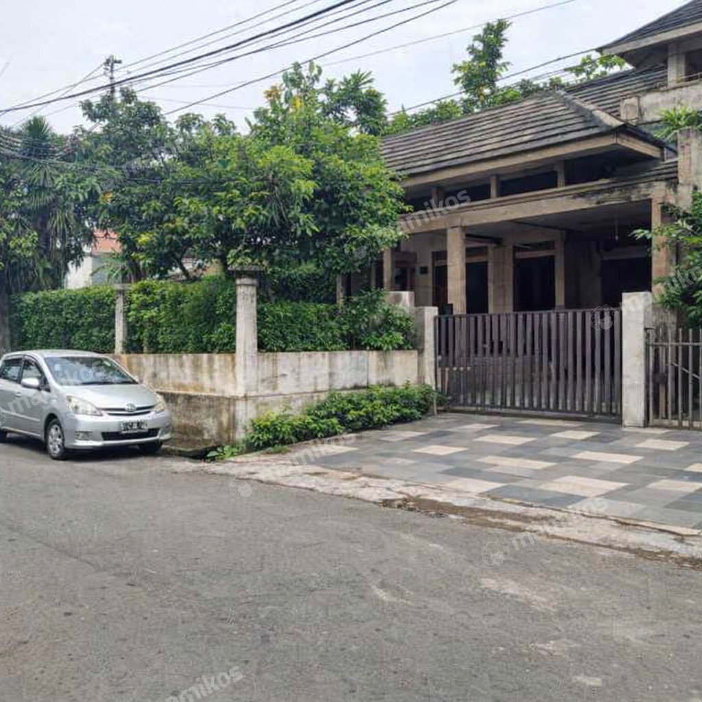 Rumah Sertifikat SHM 5 Kamar Tidur 5 Kamar Mandi Tebet Jakarta Selatan - Photo 2